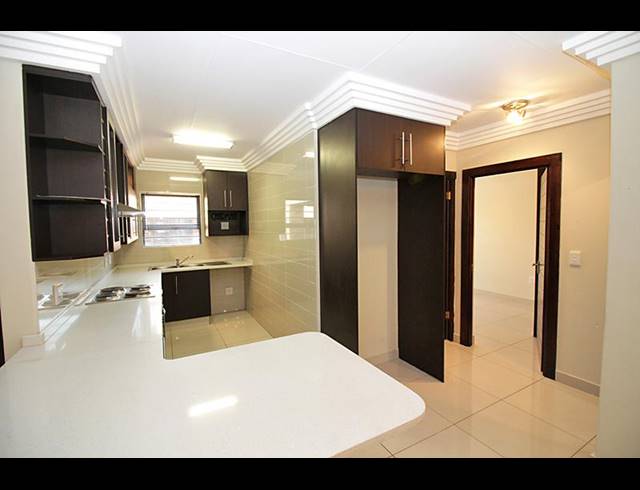 2 BEDROOM PROPERTY TO RENT IN RAVENSWOOD